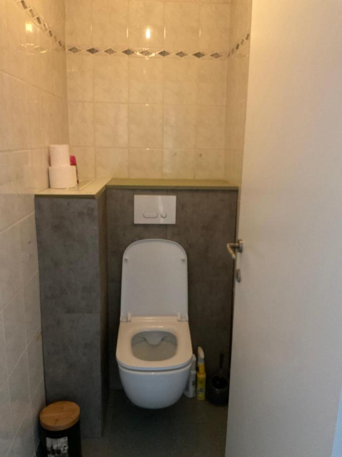 Oy Appartamento Izegem Esterno foto
